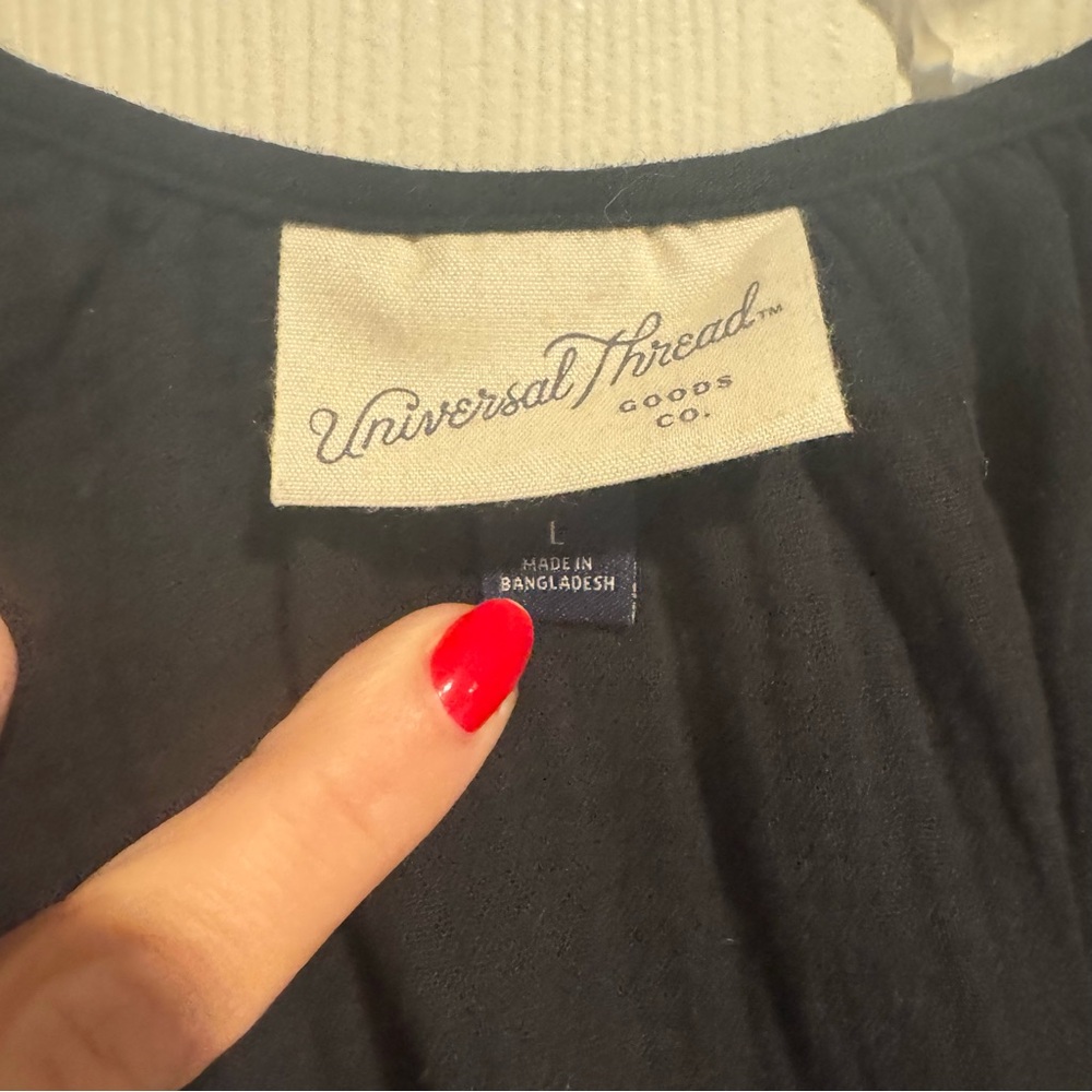Universal Thread Navy Blouse - Picture 2 of 5